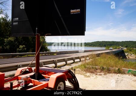 14 juillet 2020, Bloomington, Indiana, États-Unis: L'autoroute 446 de l'Indiana passant par la propriété McCord, à gauche, où Vauhxx Booker a été agressé le 4 juillet à Monroe Lake. Le ministère des Ressources naturelles de l'Indiana a publié son enquête sur un incident du 4 juillet et a recommandé des accusations contre plusieurs, y compris Booker. Booker, qui est noir, dit qu'il a été victime d'une tentative de lynchage. (Image de crédit : © Jeremy Hogan/SOPA Images via ZUMA Wire) Banque D'Images