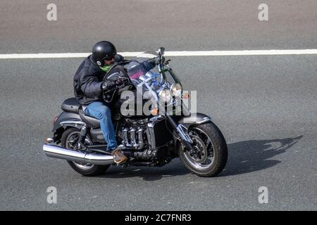 Triumph Rocket III ; pilote de moto ; transport à deux roues, motos, véhicule, routes, motos, cyclistes motorisés à Chorley, Banque D'Images