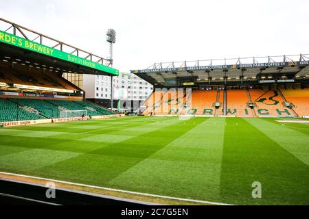 15 février 2020, Carrow Road, Norwich, Angleterre; Premier League, Norwich City / Liverpool : une vue générale du terrain avant le lancement Banque D'Images