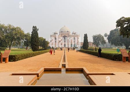 New Delhi, Inde, le 3 février 2015. Construit en 1570, le Tombeau d'Humayun à New Delhi attire des touristes du monde entier Banque D'Images