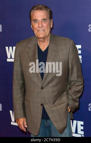 17 juillet 2020: L'ancien hôte DE jeu CHUCK WOOLERY a quitté Twitter après que son fils a contracté le coronavirus. Cette semaine, le célèbre hôte de « Love Connection » a fait l'objet d'une propagation virale sur les réseaux sociaux lorsque le président Donald Trump a retweeté la déclaration de Woolery « Everyone is mening » à propos de COVID-19. PHOTO DU FICHIER PRISE DE VUE LE: 19 mars 2015, Los Angeles, Californie, Etats-Unis: Chuck Woolery assiste À WE tv présente: ''The Evolution of Relationship Reality shows'' au Paley Center for Media à Beverly Hills. (Image crédit: © TLeopold/ZUMA Wire) Banque D'Images