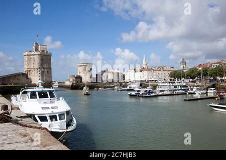 Port et tours Saint Nicolas et de la chaine, la Rochelle Banque D'Images