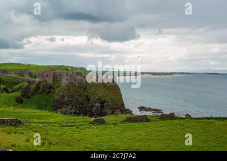 Le Château de Dunluce, comté d'Antrim, en Irlande du Nord Banque D'Images