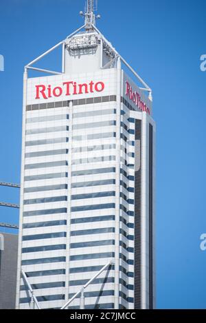 Perth, Australie occidentale - 21 février 2017 : immeuble de bureaux de Rio Tinto, l'une des plus grandes sociétés minières au monde, avec siège social régional Banque D'Images