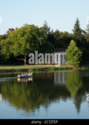 Parc Wörlitzer, Kahn, Garden Kingdom of Dessau-Wörlitz, patrimoine mondial de l'UNESCO, Saxe-Anhalt, Allemagne Banque D'Images