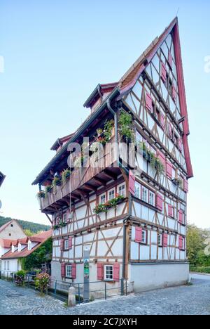 Hoher Wil, Achgasse, Bach, façades de maisons, maison à colombages, idylle, Blaubeuren, quartier Alb-Donau, Alb souabe, Bade-Wurtemberg, Allemagne Banque D'Images