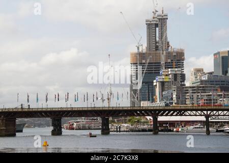 Le chantier de construction de Barangaroo, vu depuis Cockle Bay Wharf, Darling Harbour à Sydney. Banque D'Images