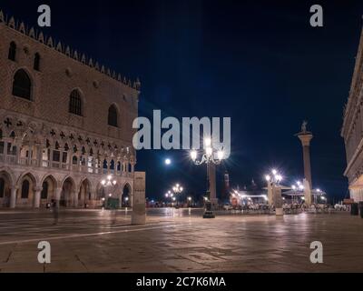 Piazza San Marco de nuit, Venise - Italie Banque D'Images