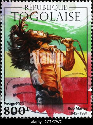 Bob Marley lors d'un concert sur le timbre du Togo Banque D'Images