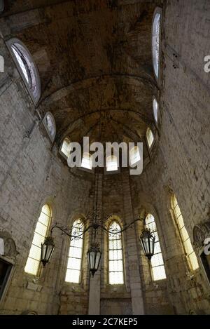 Intérieur de l'église Convento do Carmo, à Lisbonne Banque D'Images
