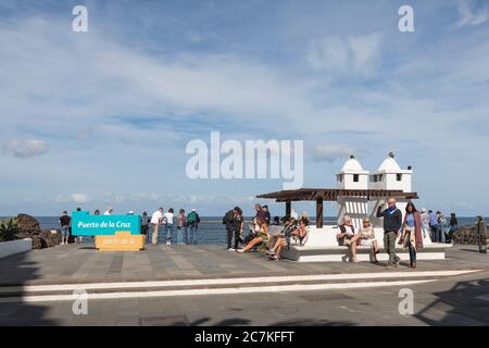 Terrasse d'observation sur le front de mer de San Telmo, Puerto de la Cruz, Tenerife, Iles Canaries, Espagne Banque D'Images