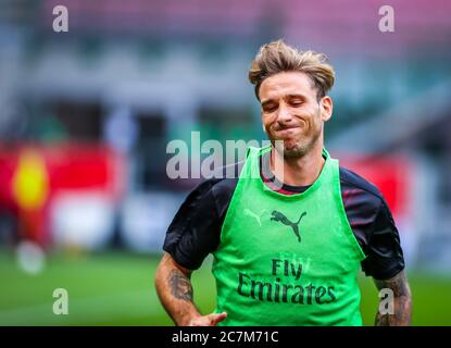 Milan, Italie. 15 juillet 2020. Lucas Biglia de l'AC Milan pendant la série UN match de 2019/20 entre l'AC Milan contre Parme Calcio au stade San Siro, Milan, Italie le 15 juillet 2020 - photo Fabrizio Carabelli/LM crédit: Fabrizio Carabelli/LPS/ZUMA Wire/Alay Live News Banque D'Images