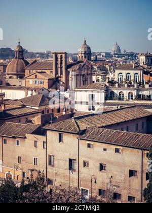 ROMA, ITALIE - 01 janvier 2020 : la place Saint-Pierre pendant la journée au Vatican Banque D'Images