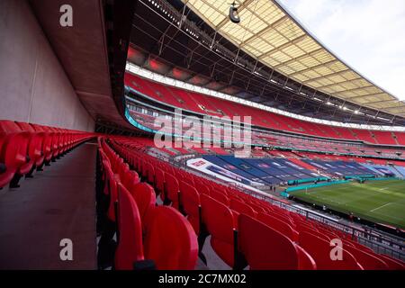 Londres, Royaume-Uni. 18 juillet 2020. Sièges vides devant le match de demi-finale de la FA Cup entre Arsenal et Manchester City au stade Wembley le 18 juillet 2020 à Londres, en Angleterre. (Photo de Richard Burley/phcimages.com) crédit: Images de la SSP/Alamy Live News Banque D'Images