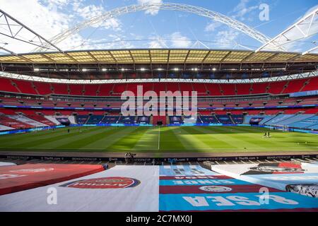 Londres, Royaume-Uni. 18 juillet 2020. Sièges vides devant le match de demi-finale de la FA Cup entre Arsenal et Manchester City au stade Wembley le 18 juillet 2020 à Londres, en Angleterre. (Photo de Richard Burley/phcimages.com) crédit: Images de la SSP/Alamy Live News Banque D'Images