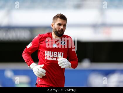 Londres, Royaume-Uni. 18 juillet 2020. 18 juillet 2020 ; Stade Kiyan Prince Foundation, Londres, Angleterre ; Championnat d'Angleterre de football, Queen Park Rangers versus Millwall ; gardien de but Bartosz BIAł ; kowski de Millwall Credit: Images sportives action plus/Alamy Live News Banque D'Images