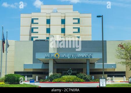 Memorial Hermann The Woodlands Medical Center, qui fait partie du plus grand système de santé à but non lucratif du Texas, à The Woodlands, Texas. Banque D'Images