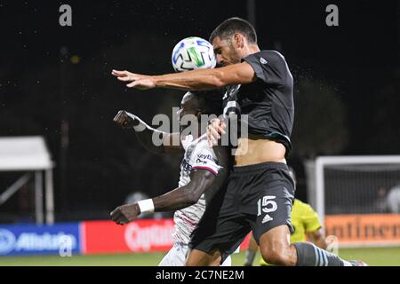 Orlando, Floride, États-Unis. 17 juillet 2020. Real Salt Lake Forward Johnson, Sam #50 et le défenseur du Minnesota United Boxall, Michael #15 se battent pour la barre de coupe lors du tournoi MLS is Back à ESPN Wild World of Sports à Orlando en Floride le vendredi 17 juillet 2020. Crédit photo: Marty Jean-Louis crédit: Marty Jean-Louis/Alamy Live News Banque D'Images