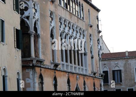 Belle vue sur la Galleria Giorgio Franchetti alla CA' d'Oro à Venise, Italie Banque D'Images