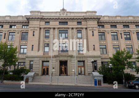 Butte, Montana, États-Unis - 30 juillet 2014 : devant le palais de justice du comté de Silver Bow Banque D'Images