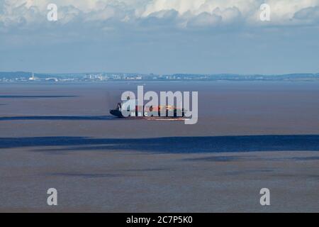 MSC Mandy se dirigeant vers les quais de Portbury Banque D'Images