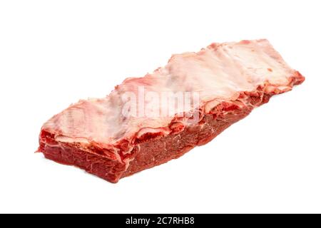 Côtes de bœuf crues sur fond blanc Banque D'Images