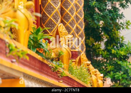 Décoration intérieure de Wat Chantaransay ou Pagode de Candaransi - pagode khmère 2020 à Ho Chi Minh ville (Saigon), Vietnam Banque D'Images