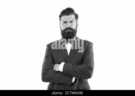 modèle de mode masculin posant. Beau modèle brunette avec barbe et moustache. Portrait d'homme d'affaires. Parfait costume. Homme barbu dans un costume cher. Beau jeune homme d'affaires. Costumes D'Affaires Pour Homme. Banque D'Images