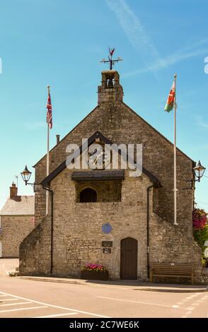 Llantwart Major, Vale de Glamorgan, pays de Galles - juillet 2018 : hôtel de ville historique dans la ville rurale de Llantwart Major. Banque D'Images