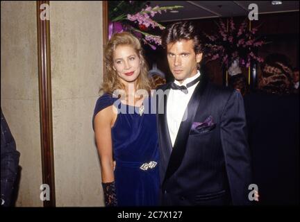 Lorenzo Lamas de Falcon Crest arrivant à l'événement à Beverly Hills, CA Banque D'Images