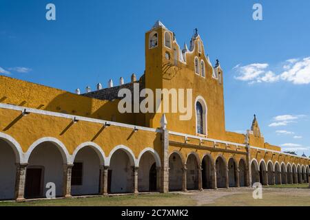 Le couvent de San Antonio ou Saint Anthony de Padoue fut fondé en 1549 et complété en 1562. Il a été construit sur la base d'une grande pyramide maya. Banque D'Images