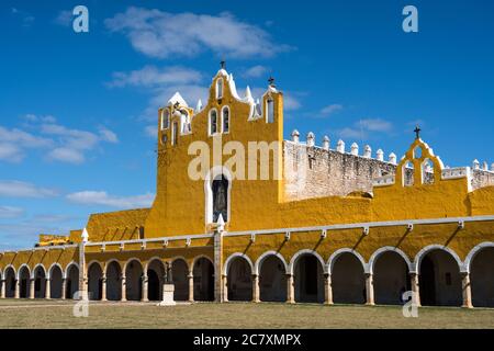 Le couvent de San Antonio ou Saint Anthony de Padoue fut fondé en 1549 et complété en 1562. Il a été construit sur la base d'une grande pyramide maya. Banque D'Images