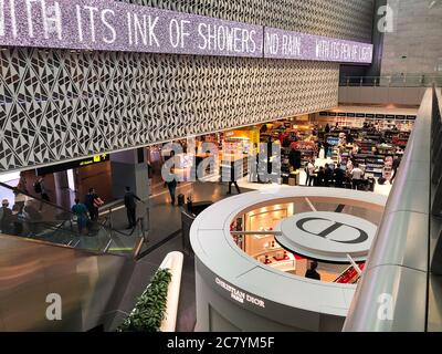 Doha, Qatar - 16 février 2020 : intérieur de l'aéroport international de Hamad à Doha, Qatar. Banque D'Images