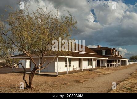 Les quartiers des officiers abritent à fort Verde à Camp Verde, Arizona, États-Unis Banque D'Images