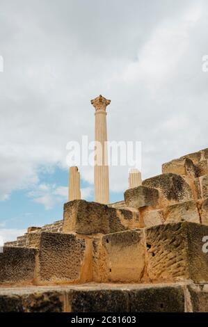 Les anciennes ruines romaines d'Uthina en Tunisie. Banque D'Images