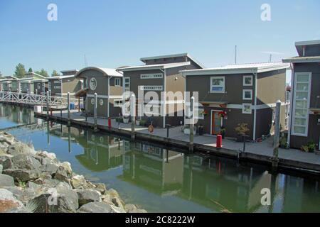 Maisons flottantes, marina de Mosquito Creek, North Vancouver, Colombie-Britannique, Canada Banque D'Images