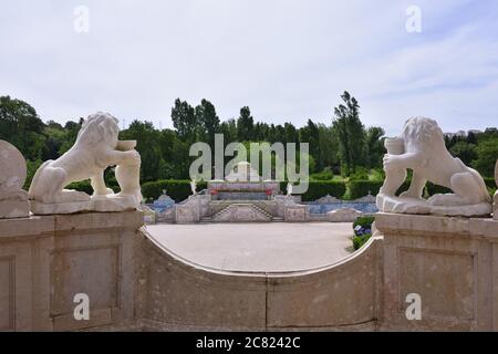 Queluz, Portugal - 3 juin 2017 : escalier du Lion ou Robillon au Palais national de Queluz et vue sur les carreaux Chanel, Lisbonne, Portugal Banque D'Images