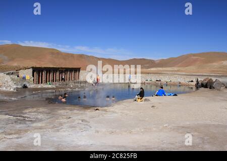 Paysages de champ de geyser El Tatio, Atacama, Chili Banque D'Images