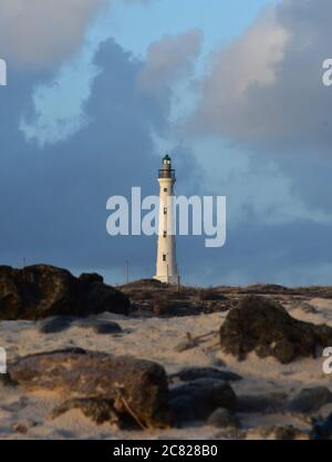 Vue sur le phare pittoresque d'Aruba. Banque D'Images