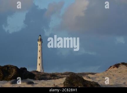 Vue incroyable sur le phare de Californie à Aruba. Banque D'Images