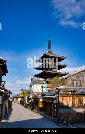 Yasaka Pagoda et Sannen Zaka Street le matin, Kyoto Japon Banque D'Images