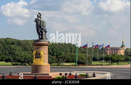 Saint-Pétersbourg, Russie - 28 juillet 2019 : le monument du dernier Generalissimo de l'Empire russe Alexandre Suvorov par Mikhail Kozlovsky en 1801. Banque D'Images