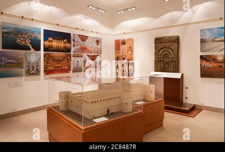 Muscat, Oman - 10 février 2020 : intérieur du musée Bait Al Zubair situé dans le vieux Sultanat d'Oman Banque D'Images