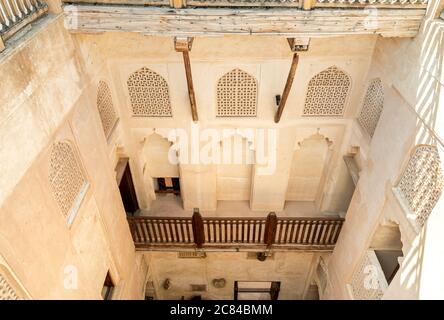 Vue d'en haut à l'intérieur du château de Jabreen à Bahla, Sultanat d'Oman Banque D'Images