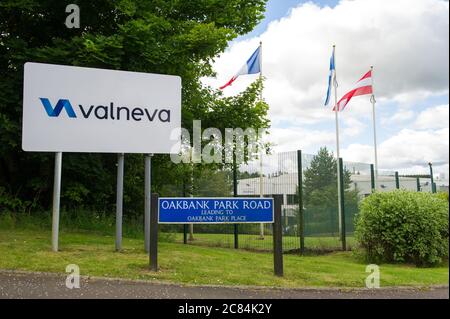 Livingston, Écosse, Royaume-Uni. 21 juillet 2020. Photo : l'usine de la société pharmaceutique Valneva, située à Livingston, en Écosse, développe un vaccin inactivé contre le virus et le gouvernement devrait contribuer au coût des essais cliniques. Des financements sont également en cours de négociation pour étendre le site écossais afin de permettre la production de jusqu'à 100 millions de doses pour le Royaume-Uni et le monde entier. Crédit : Colin Fisher/Alay Live News Banque D'Images