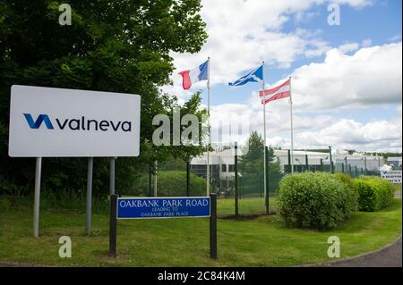 Livingston, Écosse, Royaume-Uni. 21 juillet 2020. Photo : l'usine de la société pharmaceutique Valneva, située à Livingston, en Écosse, développe un vaccin inactivé contre le virus et le gouvernement devrait contribuer au coût des essais cliniques. Des financements sont également en cours de négociation pour étendre le site écossais afin de permettre la production de jusqu'à 100 millions de doses pour le Royaume-Uni et le monde entier. Crédit : Colin Fisher/Alay Live News Banque D'Images