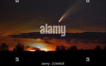 Neowise comet C/2020 F3 (NEOWISE) reprise Ottawa, Canada le 15 juillet 2020 Banque D'Images