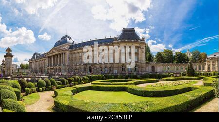 Le Palais Royal de Bruxelles d'une belle journée d'été Banque D'Images