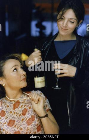 Un air de famille ressemblance année : 1996 France Directeur : Cedric Klapisch Catherine Frot, Agnes Jaoui Banque D'Images