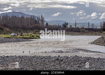 TURANGI, NOUVELLE-ZÉLANDE - 25 août 2018 : la célèbre rivière Tongariro à Turangi près du lac Taupo où les pêcheurs de mouche essaient de la truite arc-en-ciel Banque D'Images